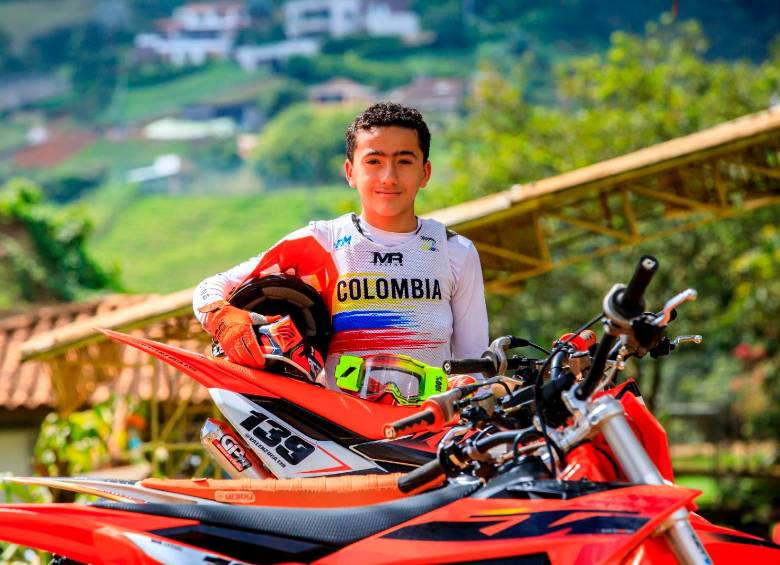 Valentino Zuluaga Cardona quiere dominar la categoría de 85 cc en Motocross. Ya lleva 2 podios en ese cubicaje. FOTO CORTESÍA 