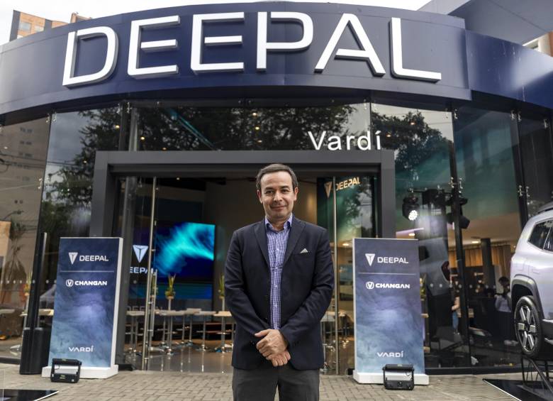 2,600 vehículos híbridos y eléctricos han vendido las marcas en año y medio de la llegada al país de su marca premium Deepal. Lo que se suma a los 8,100 vehículos que previamente había vendido Changan desde 2014. FOTO: Cortesía.