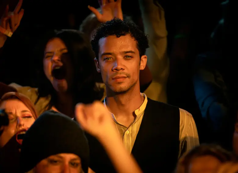 Jacob Anderson en su papel de Louis en Entrevista con el vampiro. FOTO Cortesía AMC