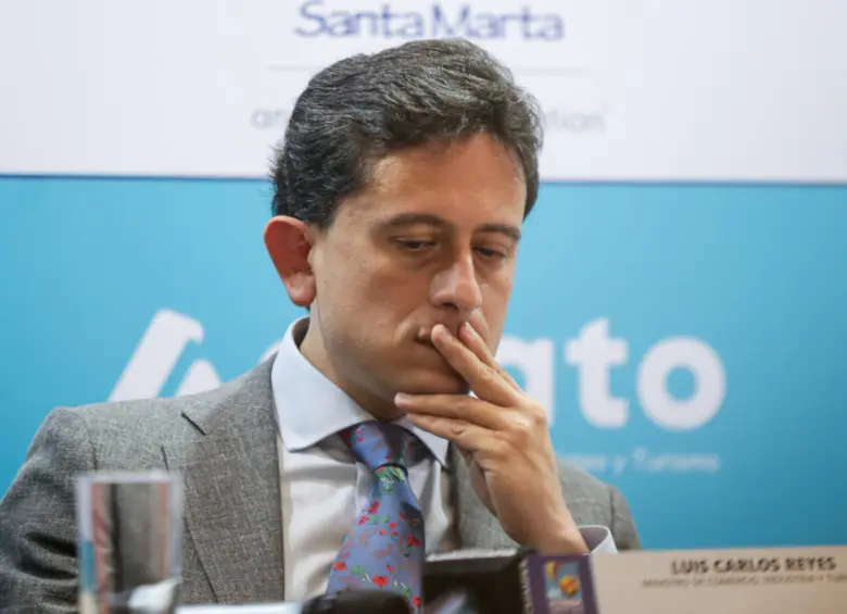 El exministro Luis Carlos Reyes deberá presentarse como testigo ante la Corte Suprema de Justicia para rendir testimonio por el escándalo de corrupción en la UNGRD. FOTO: COLPRENSA