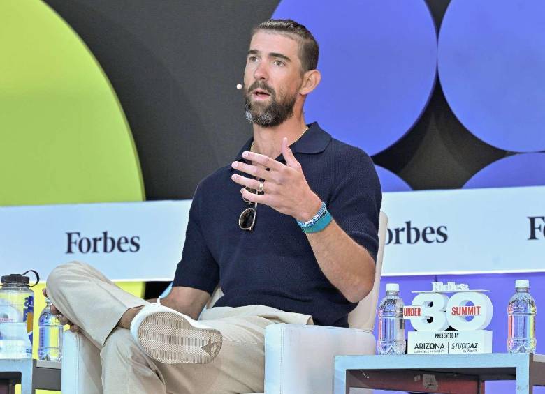Michael Phelps, ganador de múltiples medallas de oro y récords Mundiales, ahora está enfocado en trabajar por la salud mental de los jóvenes y los niños, gracias a su experiencia de vida. FOTO GETTY 