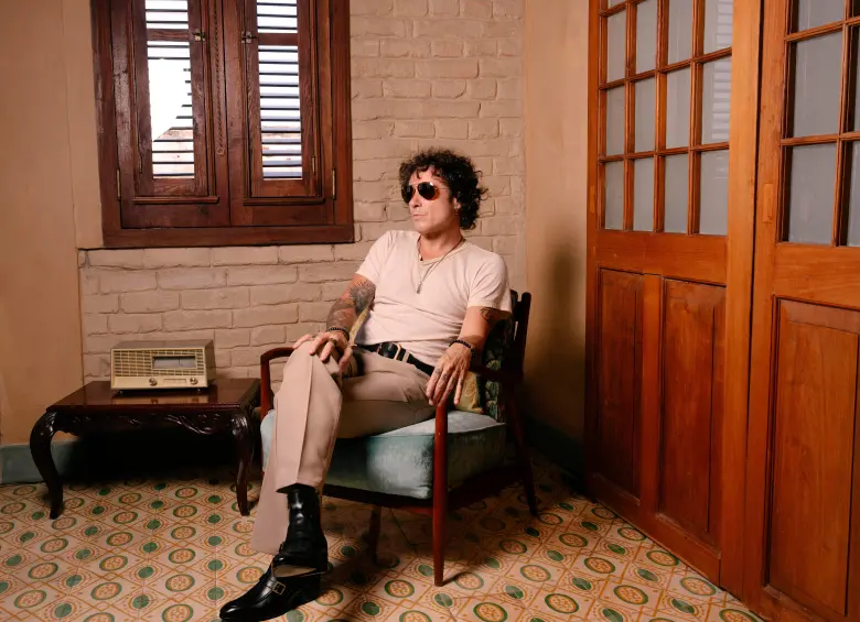 Enrique Bunbury presentó su disco Cuentas pendientes. FOTO Cortesía Jose Girl