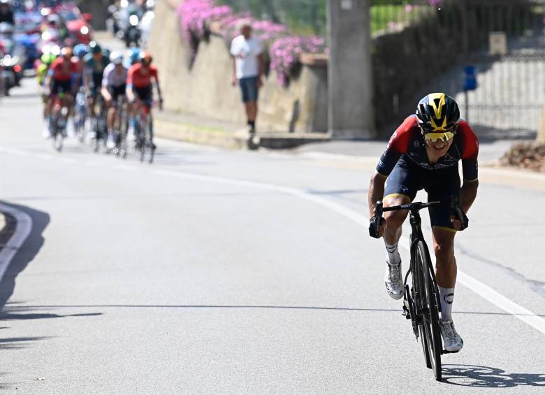Richard Carapaz llegó tercero en la etapa 14 del Giro de Italia. FOTO @GIRODIITALIA