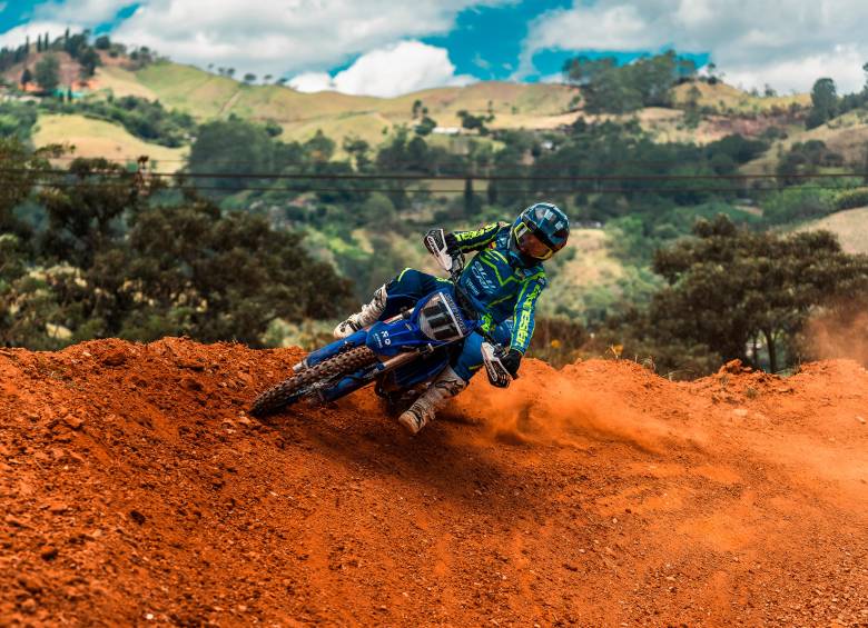 El bogotano Martín Ospina, de 13 años, entrena para afrontar su primera participación en la Copa YZ BLU CRU SuperFinale. FOTO: Cortesía.