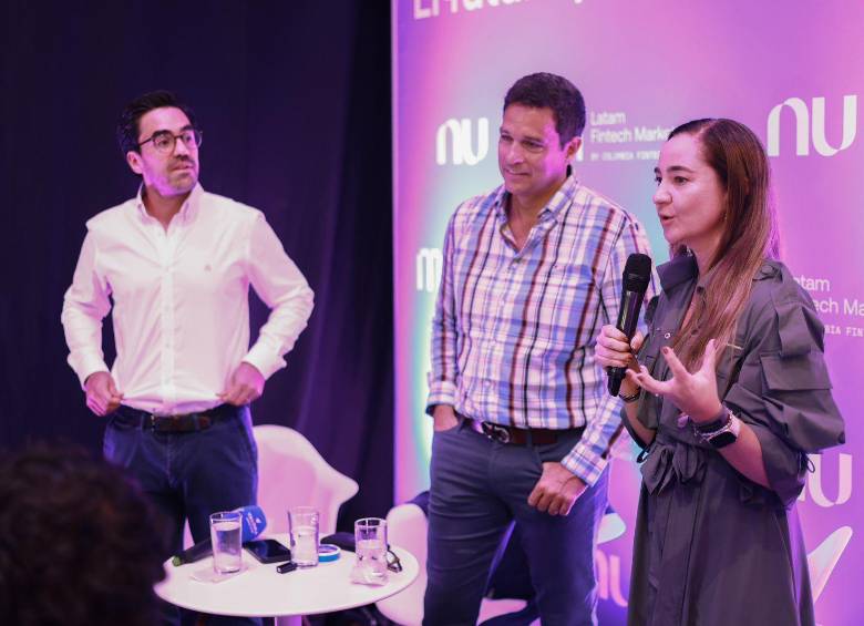 Gabriel Santos, presidente de Colombia Fintech, Roberto Campos Neto, director global de Políticas Públicas de Nubank; y Marcela Torres, gerente general de Nu Colombia.