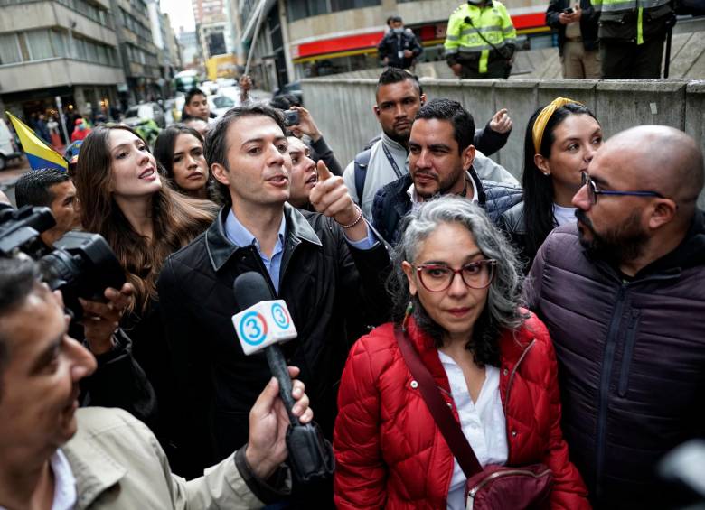 Quintero ya había ido a Bogotá el 13 de mayo, dos días después de que lo inhabilitaran. En esa ocasión hizo un plantón a las afueras de la Procuraduría como forma de protesta. FOTO colprensa