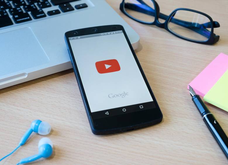 Algunos videos pueden ser perjudiciales si se ven de manera repetitiva, indican expertos. Foto: Freepik