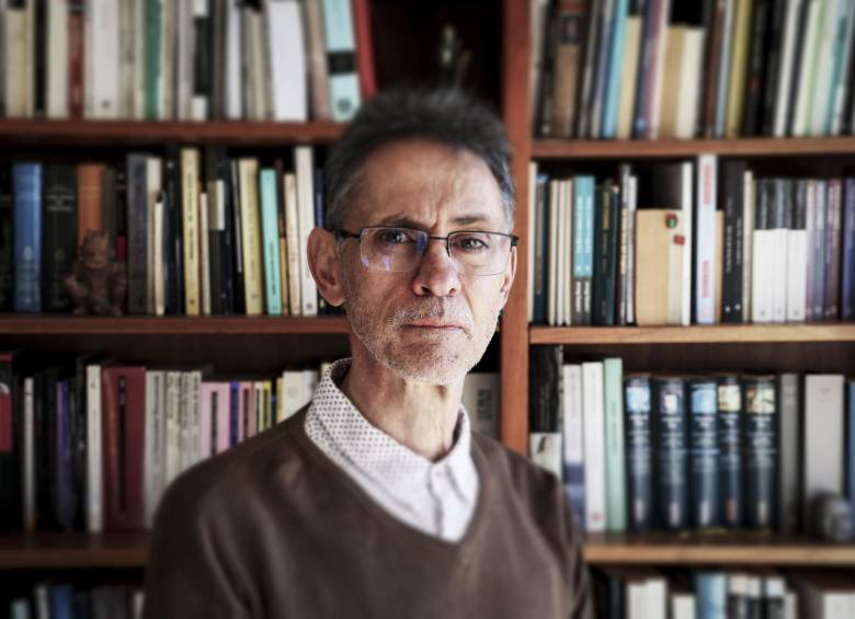“Escribí esta novela, El jardín del mundo, para poner mi posición frente a España”: Pablo Montoya