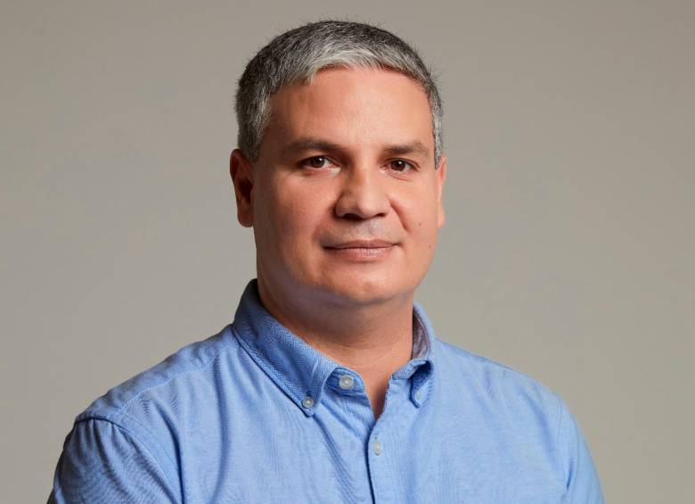 La colectividad descartó fichajes externos y apostó por un liderazgo con experiencia, mientras Lemos llamó a enfrentar la polarización, la crisis institucional y el deterioro de la seguridad. FOTO: CORTESÍA LA U