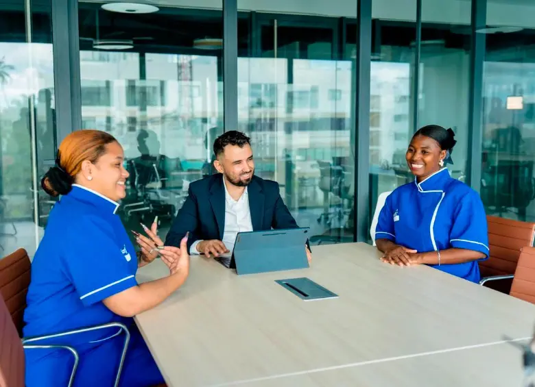 La plataforma Limpiafy ya opera en más de 40 ciudades de Colombia y ha ejecutado más de 60.000 servicios de limpieza para hogares y empresas. FOTO LIMPIAFY. 