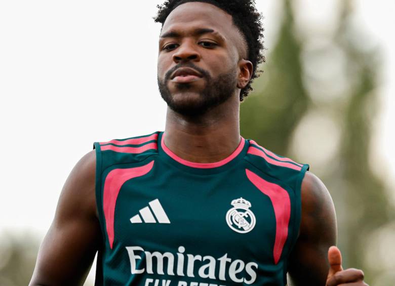 Mientras el Real Madrid intenta encarrilar la renovación de Vinícius Júnior, el presidente de su agencia de representación, Michael Yormark, aterrizó este lunes en la capital británica. FOTO: Tomada de redes sociales @realmadrid