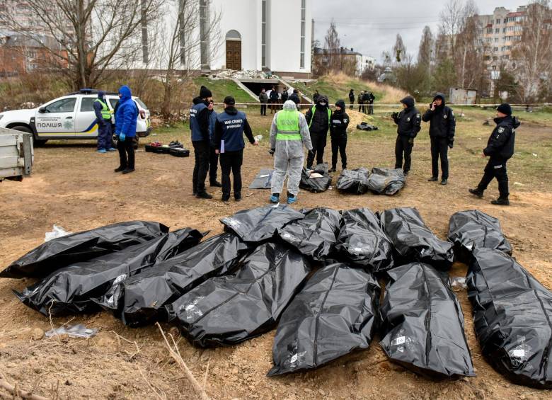 El equipo forense de la CPI estará dispuesto para revisar la situación en Ucrania y que se pueda “separar la verdad de la ficción”. FOTO EFE
