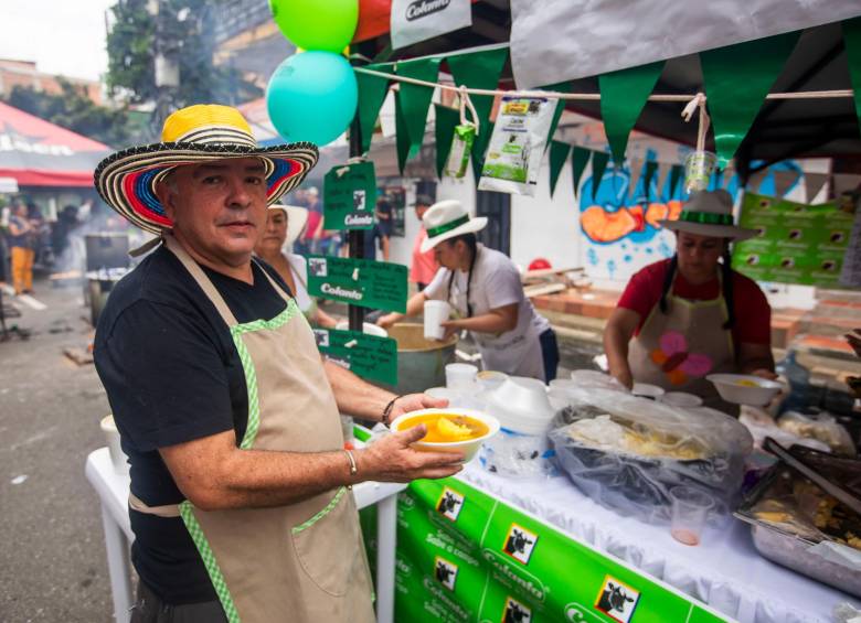 Los platos de sancocho costaban 18.000 y 20.000 pesos. Foto: Carlos Velásquez.