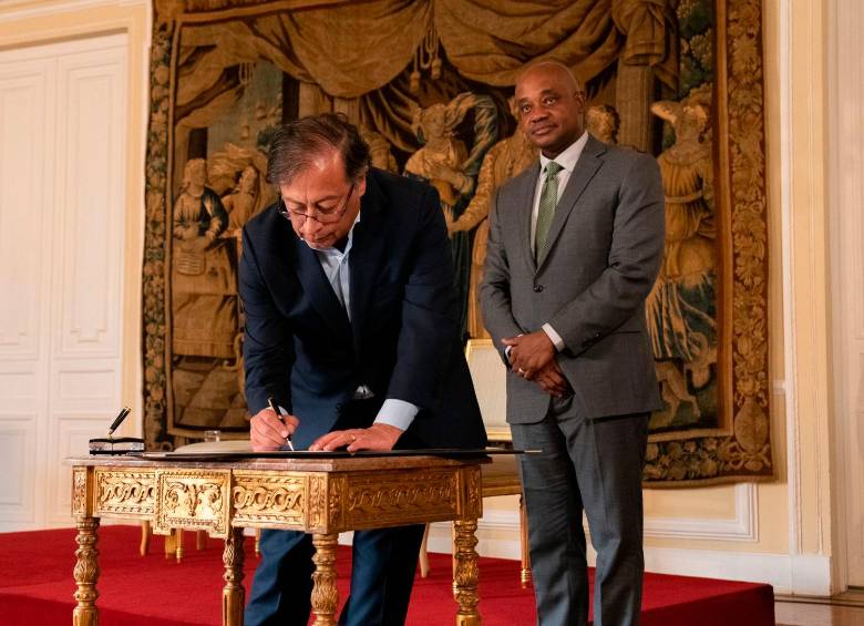 Luis Gilberto Murillo reemplazará en sus funciones a Juan Carlos Pinzón. FOTO PRESIDENCIA