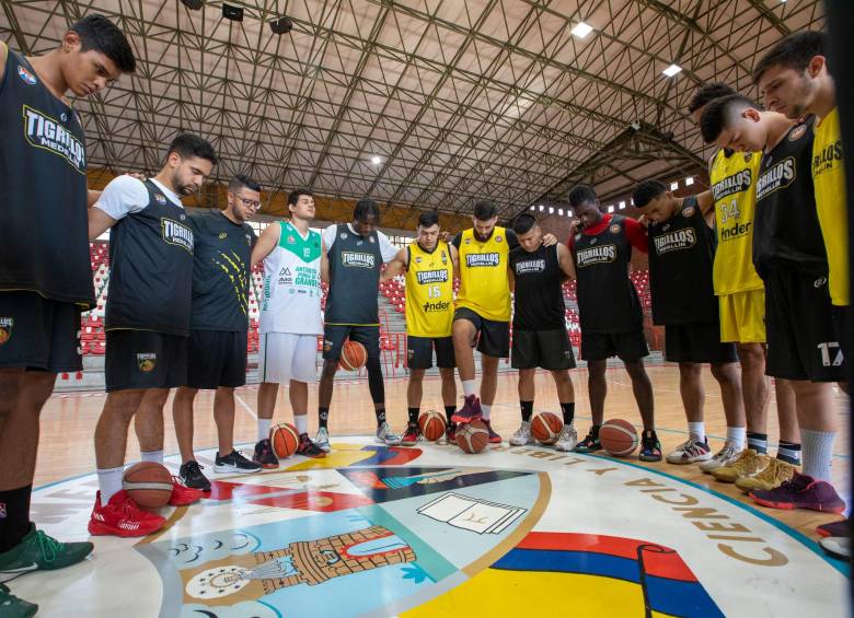 Tigrillos cuenta con la dirección técnica de Raúl Pabón. El plantel lleva tres meses de preparación para este reto. FOTO edwin bustamante 