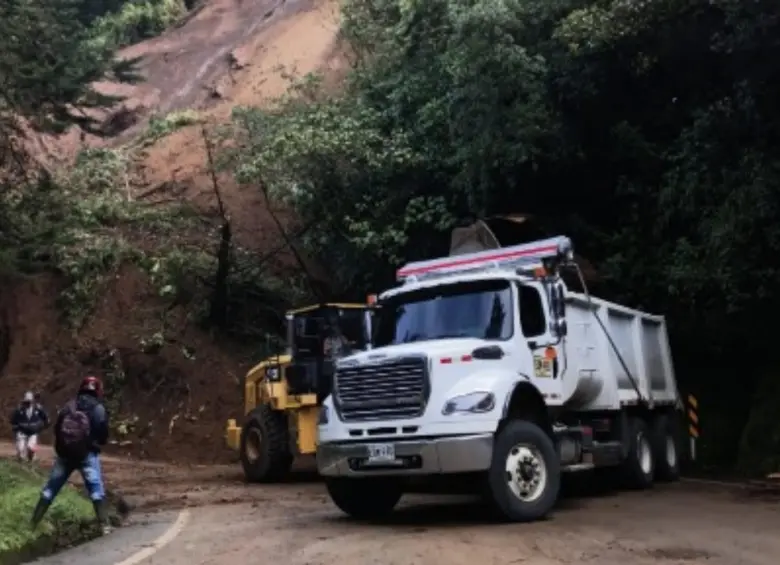 Deslizamiento que afectó el sector Ciriguán entre Cañasgordas y Santa fe de Antioquia. FOTO: Cortesía