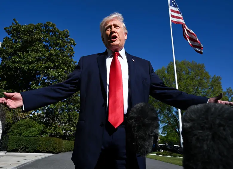 Donald Trump recibió de parte de la Corte Suprema autorización para seguir con la construcción del salón de baile en la Casa Blanca. Foto: Getty Images