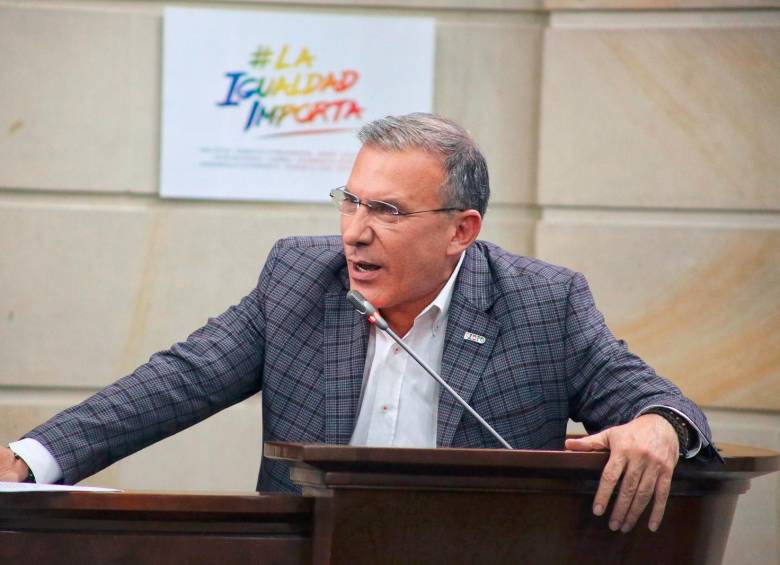 El presidente del Senado, Roy Barreras, pidió al Gobierno convocar a sesiones extras desde el 7 de febrero. FOTO: Cortesía