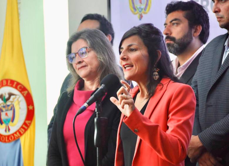 Por cuenta del informe del gas natural, la Procuraduría General de la Nación le abrió investigación a la ministra de Minas y Energía, Irene Vélez. FOTO Cortesía
