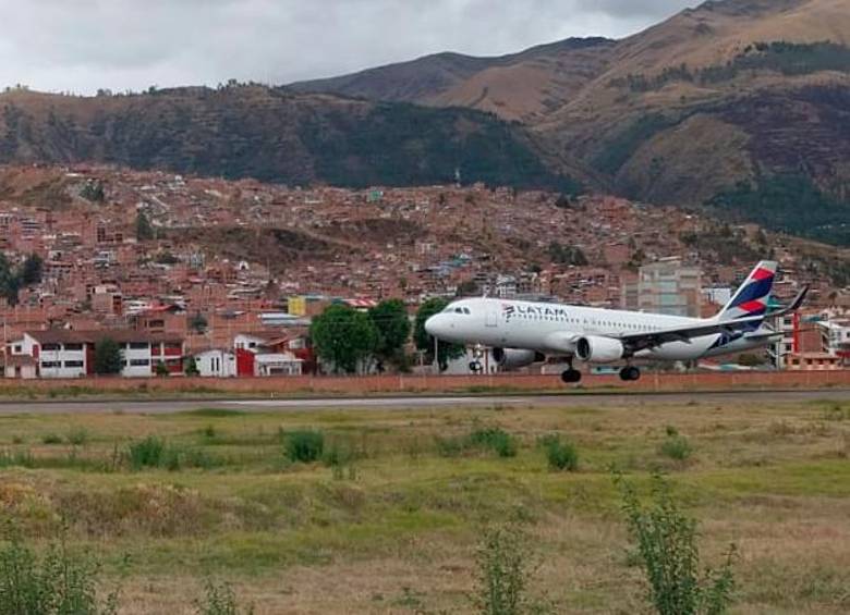 En Cusco, así como en las demás regiones de Perú, rige el estado de emergencia declarado por la presidenta Dina Boluarte. FOTO: TOMADA DE TWITTER @MTC_GobPeru