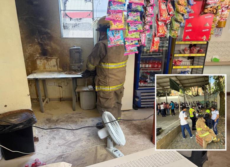 Adelante, bomberos atendiendo algunos de los afectados. Atrás, el sitio donde se presentó la emergencia. FOTO: Cortesía