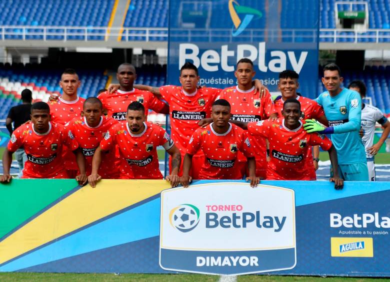 Llaneros previo al inicio de un partido del Torneo. Foto: @ClubLlanerosFC
