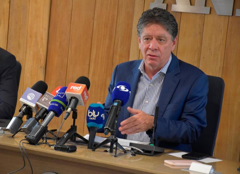 “No podemos correr el riesgo de tener un apagón en el sistema de salud”, expresó Bruce Mac Master, presidente de la Andi. FOTO tomada de X