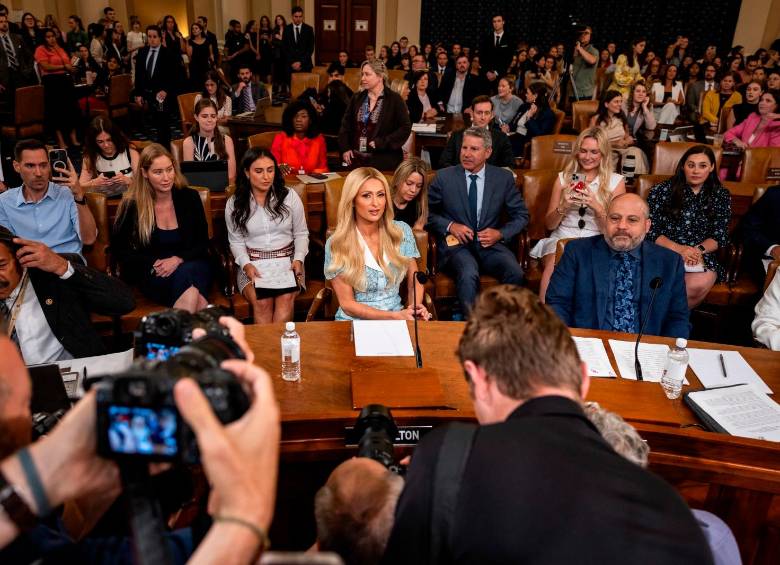 Paris Hilton acaparó la atención en Washington tras su testimonio en el Capitolio con el que busca que se modernicen los programas de bienestar infantil en Estados Unidos. FOTO Getty