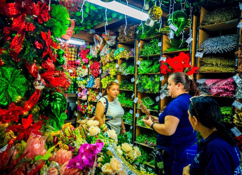 Entre agosto y octubre el comercio ocupó a 406.000 personas en el Valle de Aburrá, según el Dane. FOTO Camilo Suárez