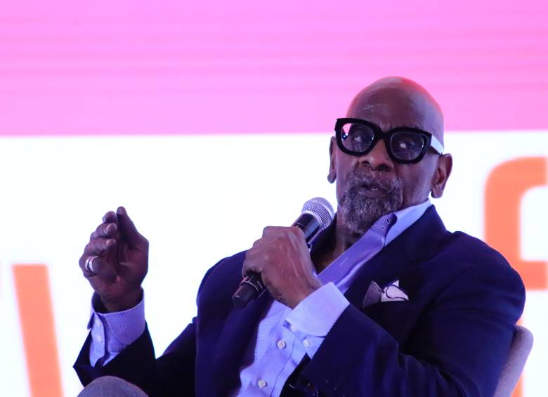 Chris Gardner, el empresario de En Busca de la felicidad, invertiría en Colombia, ¿en qué campo?