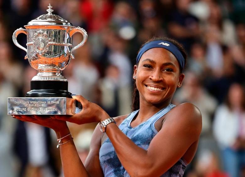 La estadounidense Coco Gauff consiguió su primer título del Grand Slam francés. Es una de las mejores tenistas del mundo. FOTO: TOMADA DEL X DE ROLAND GARROS 