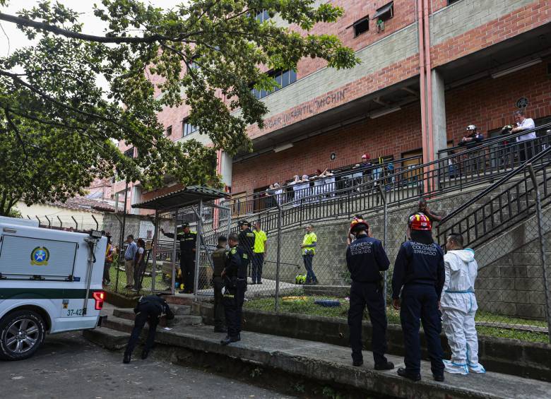 En el Centro de Desarrollo Infantil Michín de Envigado un techo se desplomó y le causó la muerte a un menor. FOTO: MANUEL SALDARRIAGA
