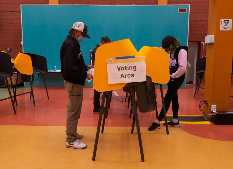 En varios de los estados de EE.UU. que votaron continúa el conteo de los votos. FOTO: AGENCIA EFE.