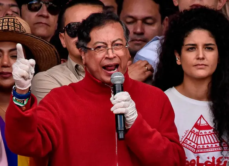 La red social X es la favorita del presidente Gustavo Petro. En ella hace toda clase de anuncios. FOTO: Colprensa