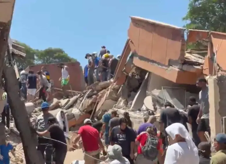 Imágenes de escombros tras el terremoto. Foto: Captura de video.