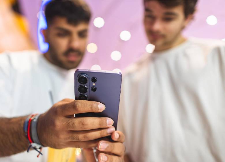 El dilema de comprar smartphone: ¿IA, resistencia, fotos o batería? Comparamos a Samsung, Huawei, Honor y Oppo