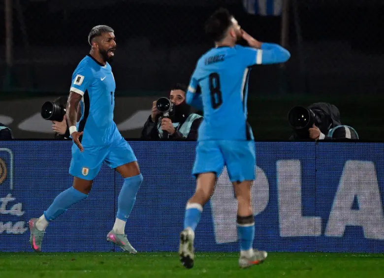 El futbolista Rodrigo Aguirre marcó el primer gol de Uruguay en el duelo ante los venezolanos. FOTO: X DE CONMEBOL