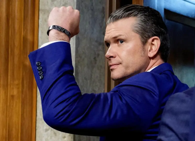 El secretario de Defensa de Estados Unidos, Pete Hegseth, regresaba a Estados Unidos de Bruselas, tras una reunión de ministros de Defensa de la OTAN. FOTO: Tomada de redes sociales @PeteHegseth 