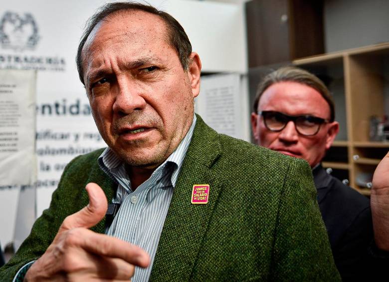 El ministro Antonio Sanguino planteó que miles de trabajadores acudan a tutelas para reclamar el traslado de sus ahorros pensionales. FOTO COLPRENSA.
