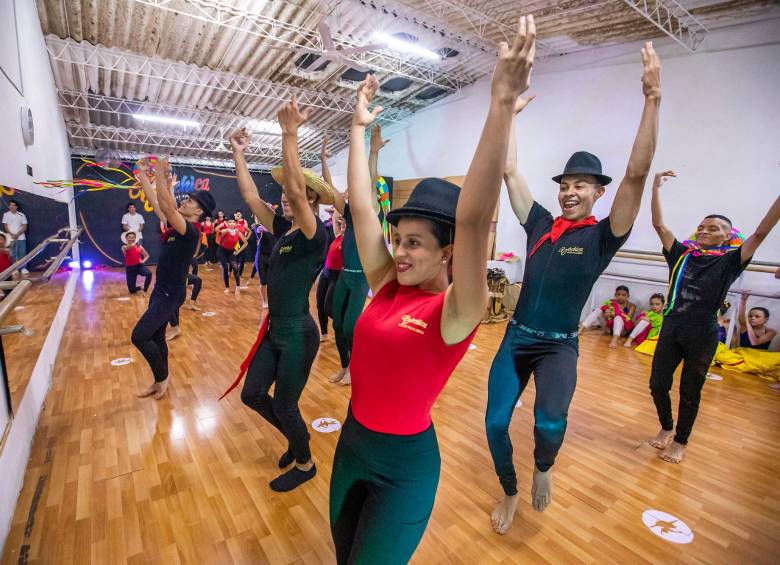 La compañía cuenta con tres elencos y con una escuela de formación para los nuevos talentos. Foto: Carlos Velázquez. 
