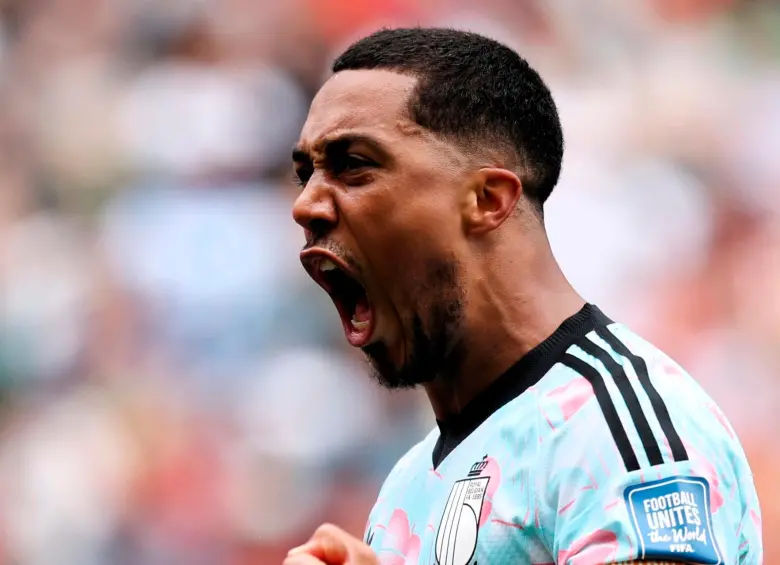El futbolista Youtin Tielemans anotó el gol con el que Bélgica igualó 2-2 con Senegal cuando iban 89 minutos del encuentro. Foto: tomada del x de @FifaWorldCup_es