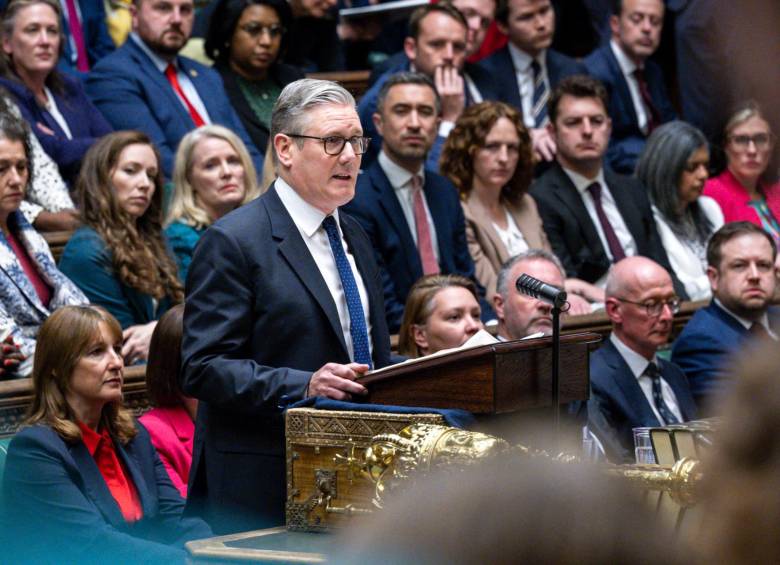 El primer ministro británico, el laborista Keir Starmer, hablando ante el parlamento. FOTO: AFP