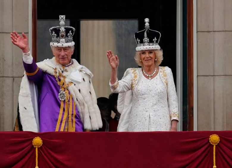 Carlos III y Camila el día de la coronación como los nuevos reyes de Inglaterra. FOTO: Cortesía @theroyalfamily