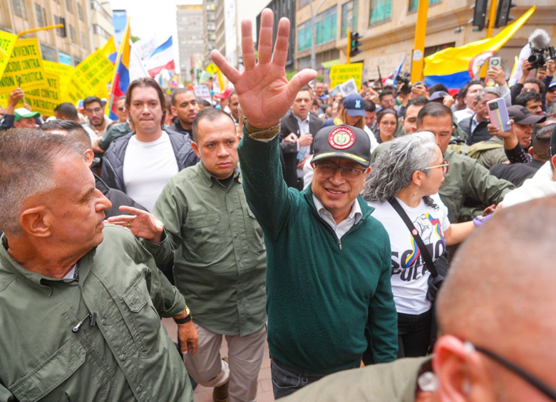 El presidente, Gustavo Petro, durante la marcha del Primero de Mayo en Bogotá. Foto: Presidencia de la República.