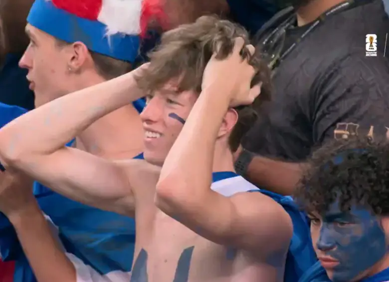 Hinchas no podían creer que Cabo Verde clasificó directo a 16avos. FOTO: Captura de video de redes sociales de ESPN