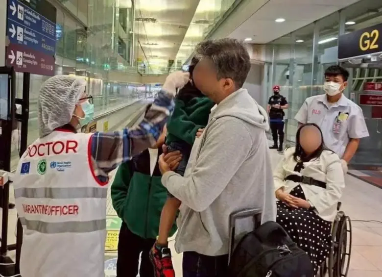 Se trata de uno de los patógenos más letales conocidos, con una tasa de mortalidad que puede alcanzar el 75% y para el que no existe ni vacuna ni tratamiento específico. FOTO: PR Thai Government