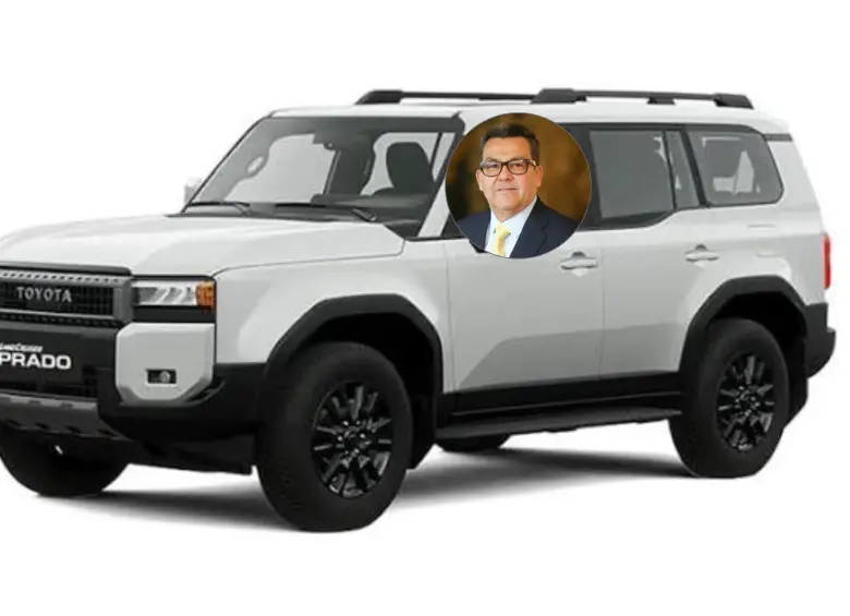 Jaime Dussán presidente de Colpensiones habría autorizado compra de camioneta de alta gama. FOTO: Tomada de redes sociales y Colprensa