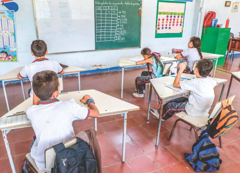 El acceso a la educación no es igual para todos. Mientras en las ciudades la cobertura supera el 80 %, en el campo apenas pasa del 50 %. FOTO Juan Antonio Sánchez
