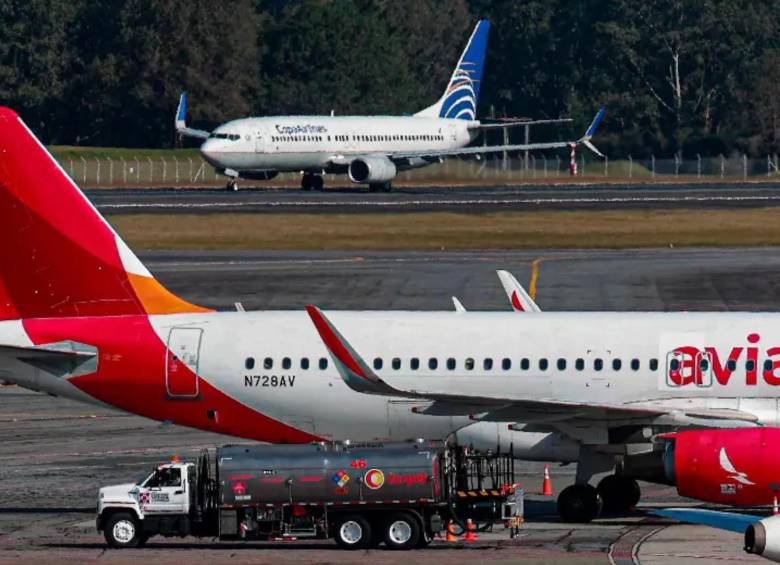 La Administración Federal de Aviación de Estados Unidos (FAA) emitió, este viernes, una alerta de amenazas para las aeronaves a cualquier altitud en la región de información de vuelo de Maiquetía en Venezuela. FOTO: Manuel Saldarriaga