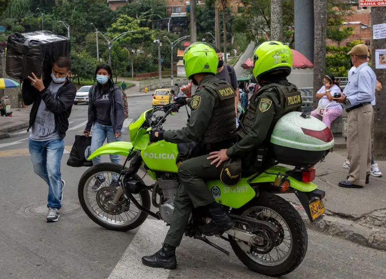 La mayoría de los policías han sido atacados mientras prestan servicios de seguridad en la calle. FOTO: ARCHIVO.